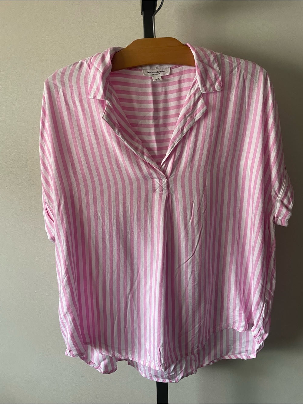 BeachLunchLounge Striped Vneck Shirt Blouse Top Pink Collar Size Large
